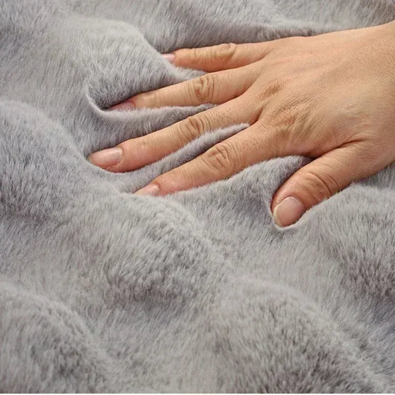 Capa Protetora para Sofá em Veludo Cristal Cinza Claro - Zinova