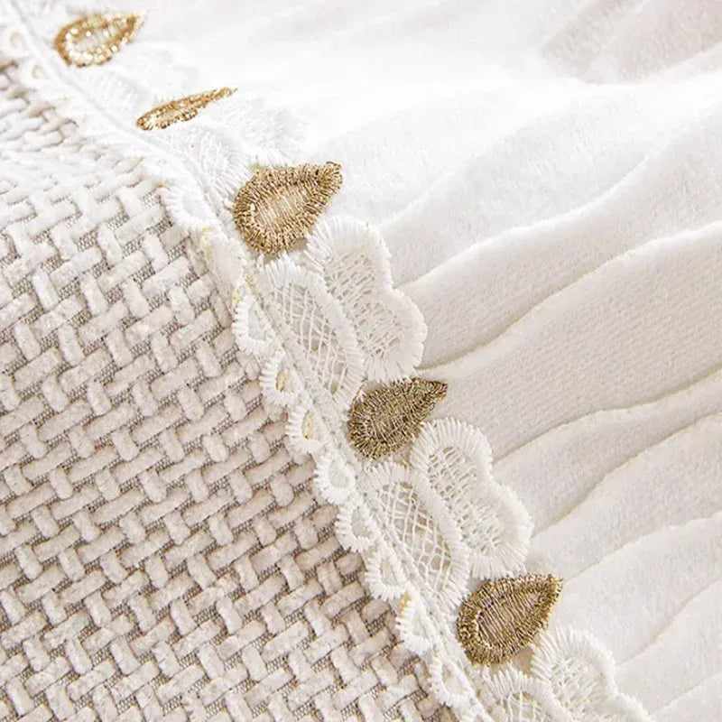 Capa para Sofá Chenille Antiderrapante com Acabamento Elegante Marrom Claro - Zinova